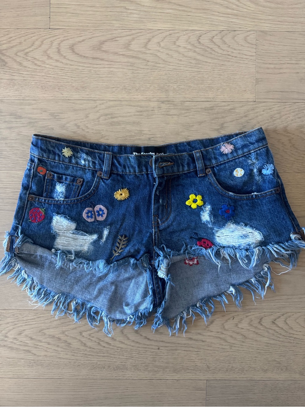 The Kooples Dark Wash Embroidered Distressed Denim Shorts Size 26 EUC